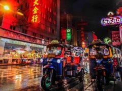 Một con phố lộng lẫy ở Thái Lan vào đêm