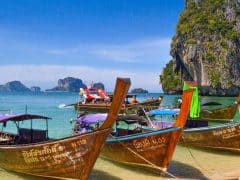 Pattaya với biển xanh, cát trắng và nắng vàng là một trong những điểm đến nổi tiếng nhất cho du khách ghé thăm Thái Lan